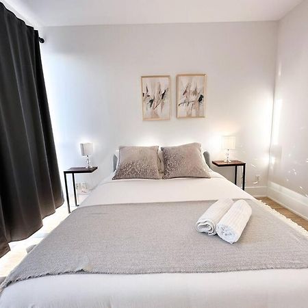 Elegant Suites - City Views, Lake View, Free Parking Toronto Exterior foto