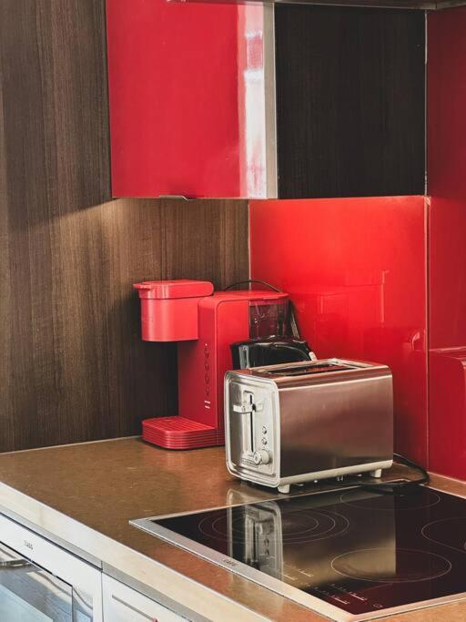 Elegant Suites - City Views, Lake View, Free Parking Toronto Exterior foto