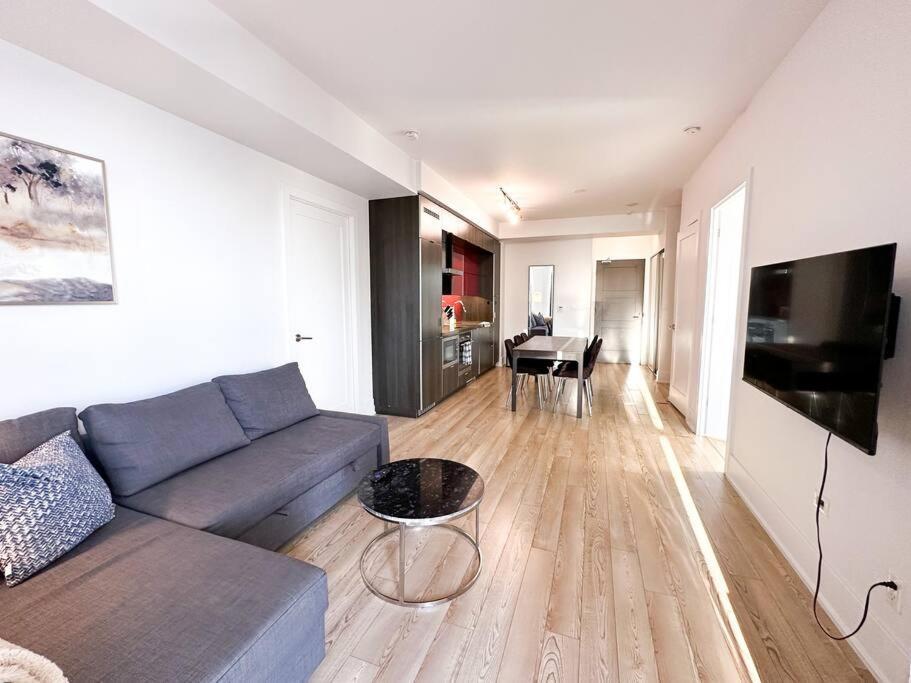 Elegant Suites - City Views, Lake View, Free Parking Toronto Exterior foto