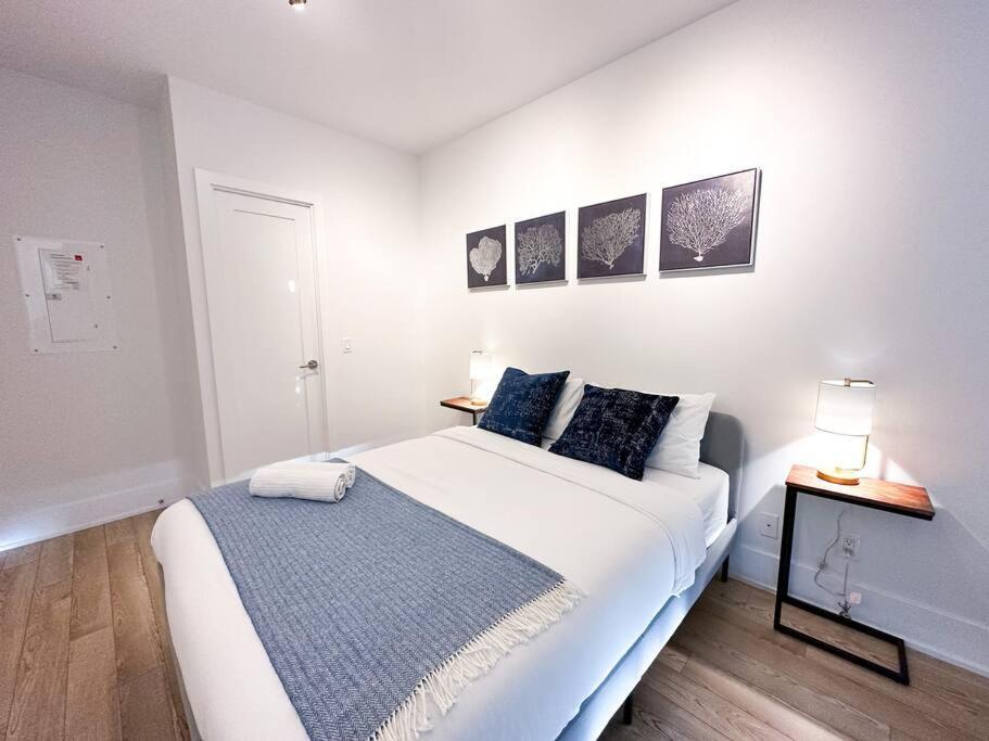 Elegant Suites - City Views, Lake View, Free Parking Toronto Exterior foto